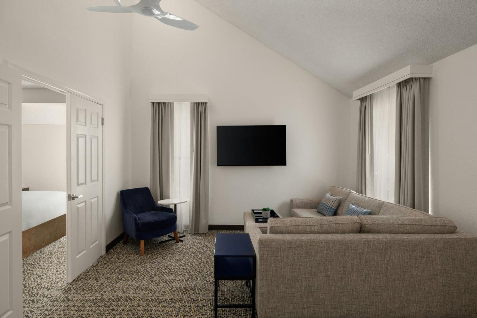2 Bedroom 2 Bathroom Bi-Level Suite